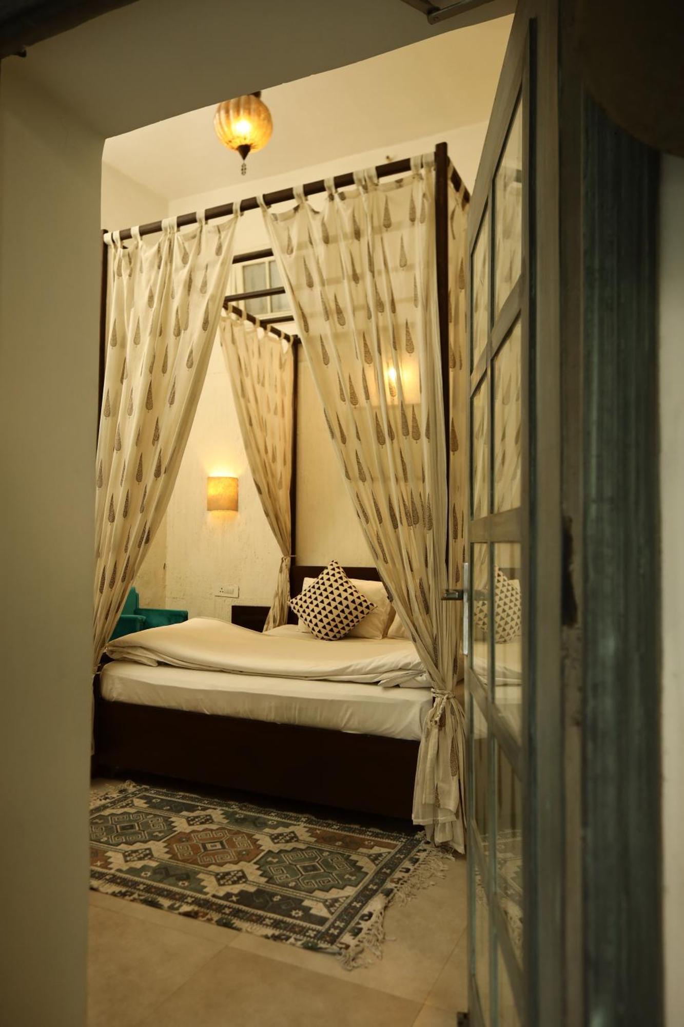 The Bougainvillea Bed & Breakfast 암리차르 외부 사진