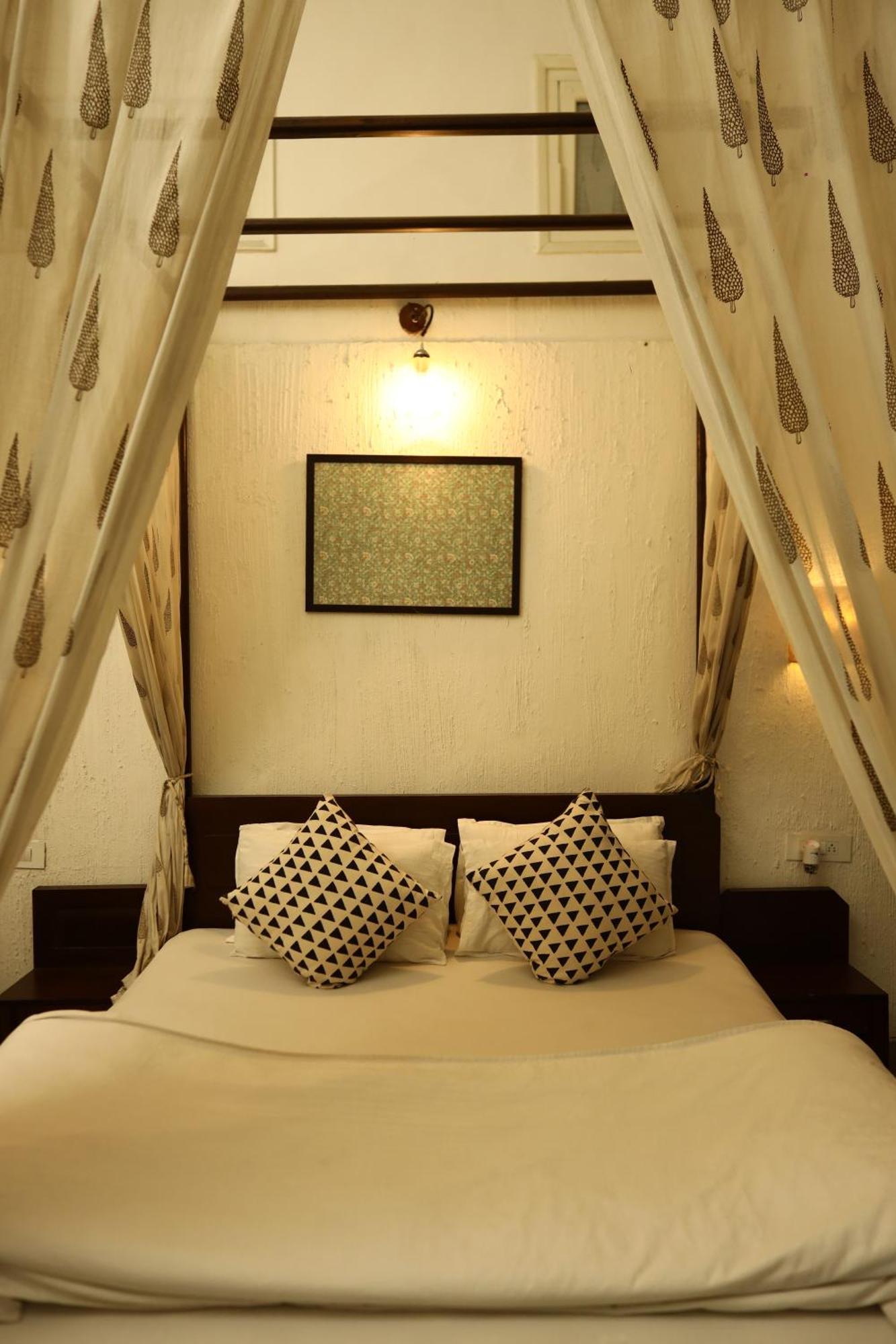 The Bougainvillea Bed & Breakfast 암리차르 외부 사진