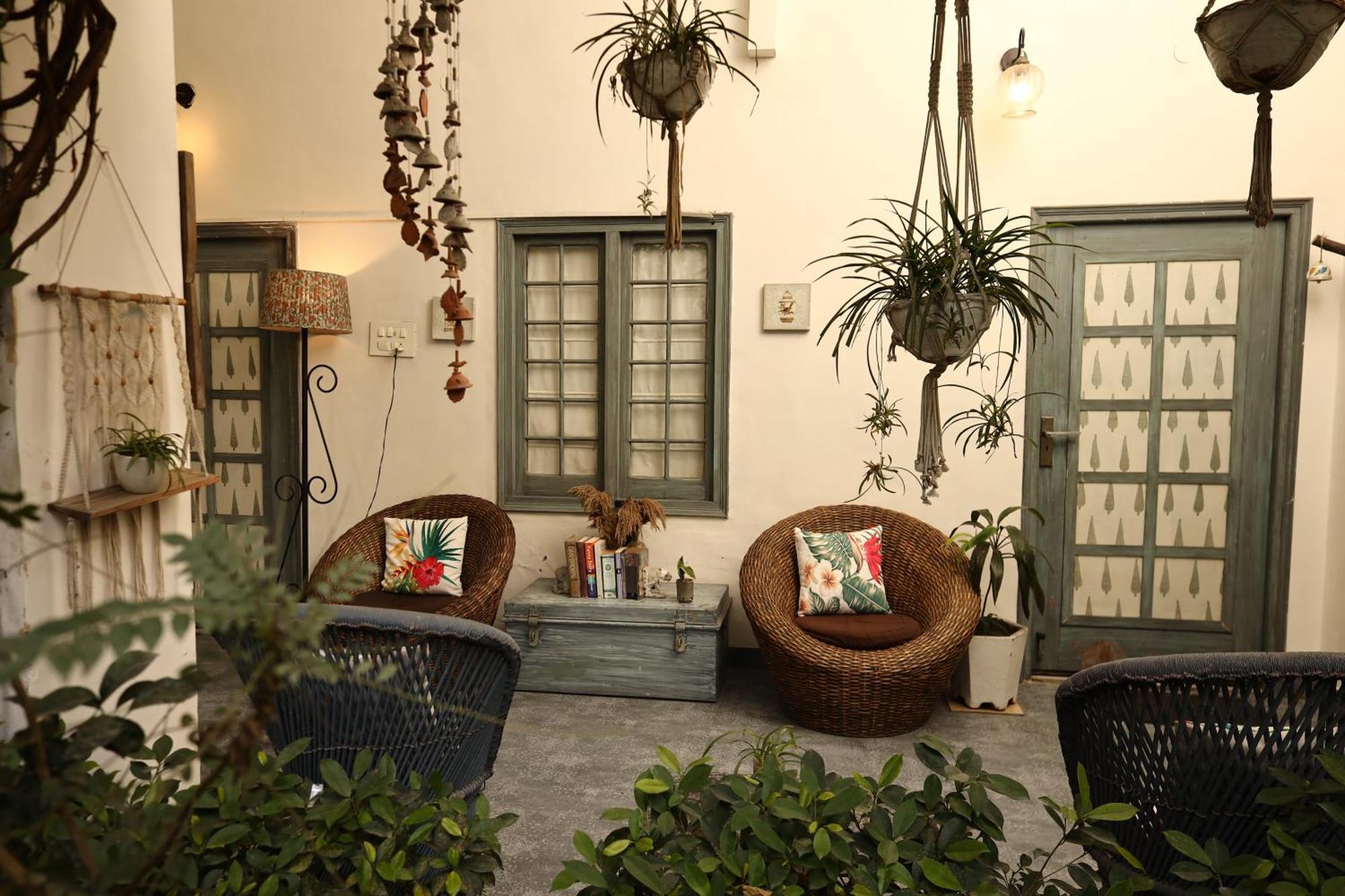 The Bougainvillea Bed & Breakfast 암리차르 외부 사진